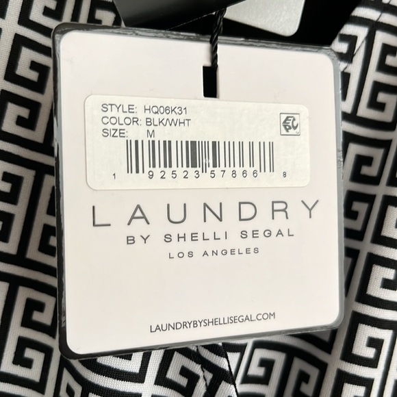 Laundry by Shelli Segal reversible wrap dress. Size Medium. NWT - Picture 5 of 6